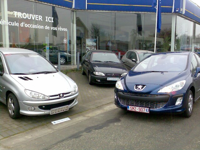 http://www.forum-peugeot.com/Forum/mesimages/21448/Photo de famille.jpg http://www.forum-peugeot.com/Forum/mesimages/21448/Photo de famille.jpg